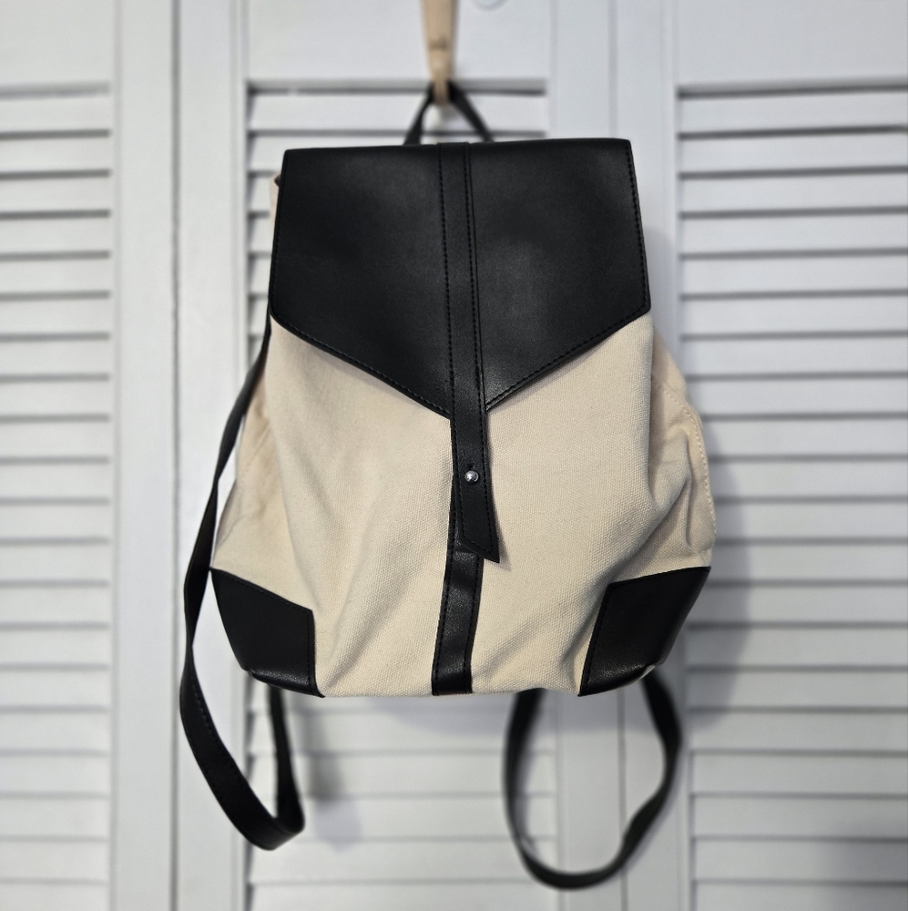🟢 Deux Lux Black and Cream Backpack